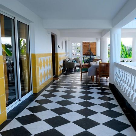 Acajou Apartment Сен-Лу Екстериор снимка